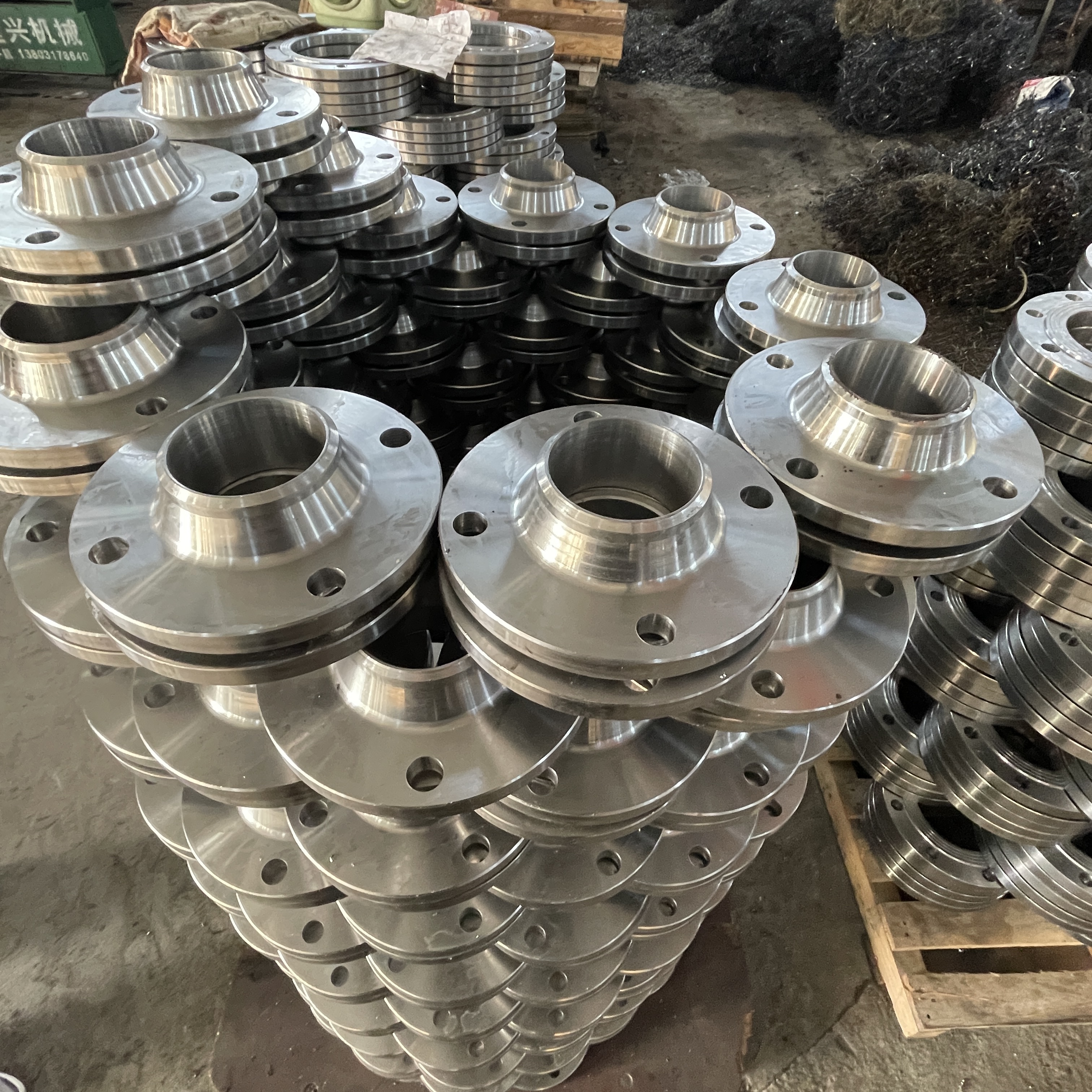 Weld Neck Flange - Tapered Hub | Carbon, Alloy & Stainless Steel